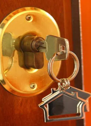 Lock Locksmith Tech Overland Park, KS 913-364-2667 - residential-locksmith-store